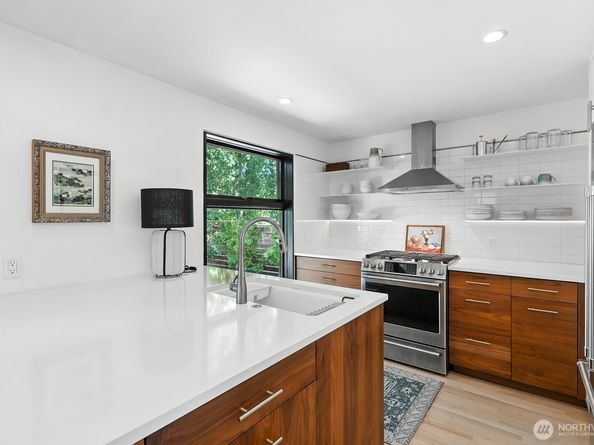 2420 S Brandon Street, Seattle WA 98108