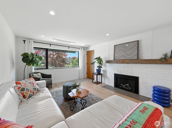 2420 S Brandon Street, Seattle WA 98108
