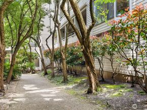 211 Summit Avenue E S218, Seattle WA 98102