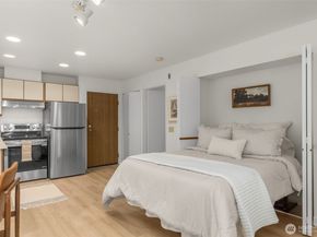 211 Summit Avenue E S218, Seattle WA 98102