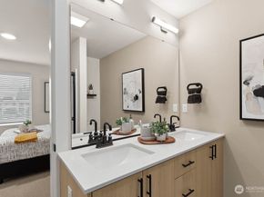 16111 36th Avenue W E5, Lynnwood WA 98087