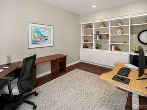 25417 NE 3rd Place, Sammamish WA 98074