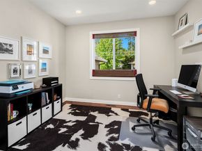 25417 NE 3rd Place, Sammamish WA 98074