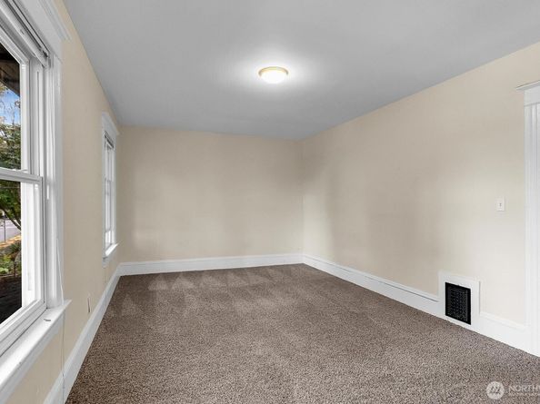 1814 E Cherry Street, Seattle WA 98122