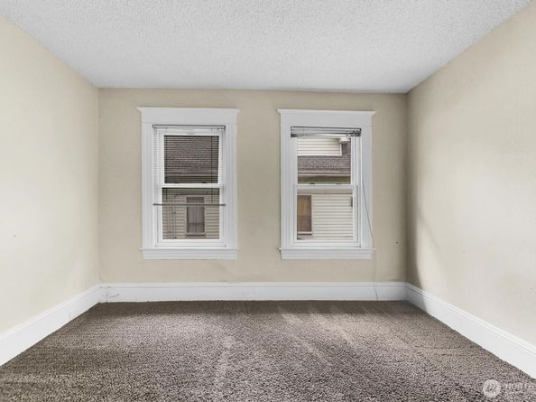 1814 E Cherry Street, Seattle WA 98122