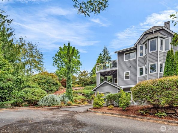 4212 221st Place SE 1561, Issaquah WA 98029