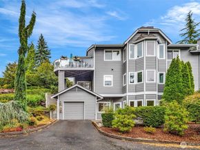4212 221st Place SE 1561, Issaquah WA 98029