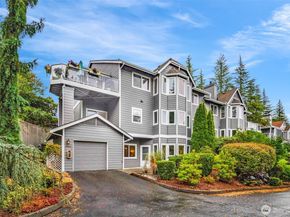 4212 221st Place SE 1561, Issaquah WA 98029
