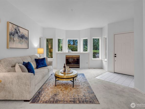 4212 221st Place SE 1561, Issaquah WA 98029
