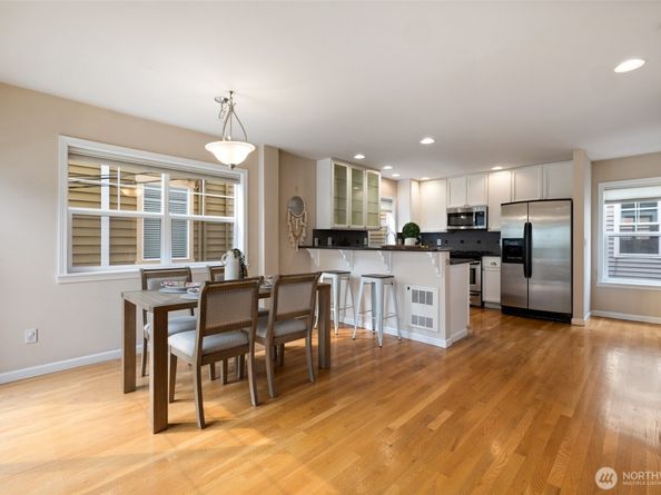 1512 NW 57th St B, Seattle WA 98107