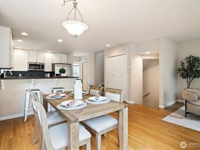 1512 NW 57th St B, Seattle WA 98107