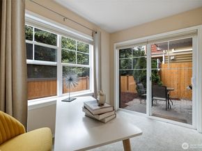 1512 NW 57th St B, Seattle WA 98107