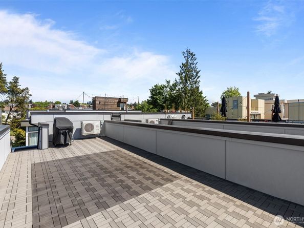 2422 C NW 60th Street, Seattle WA 98107