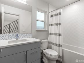 2422 C NW 60th Street, Seattle WA 98107