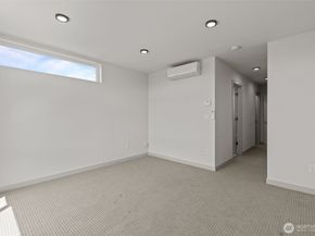 2422 C NW 60th Street, Seattle WA 98107