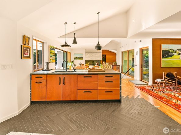 1031 NW Elford Drive, Seattle WA 98177