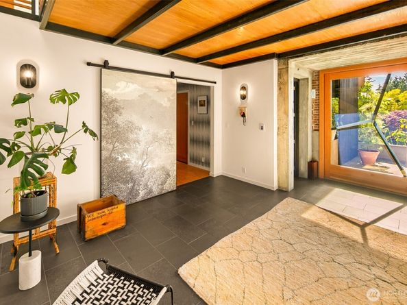 1031 NW Elford Drive, Seattle WA 98177
