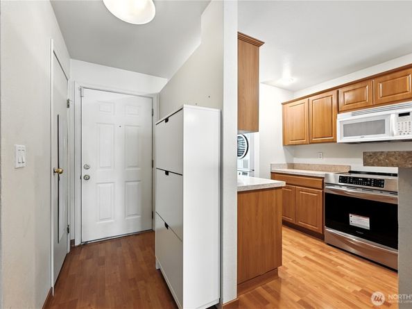 2100 S 336th Street H2, Federal Way WA 98003