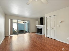 2100 S 336th Street H2, Federal Way WA 98003