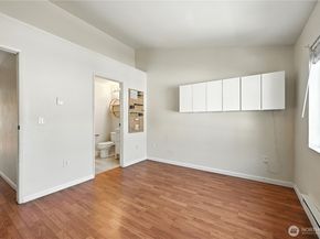2100 S 336th Street H2, Federal Way WA 98003