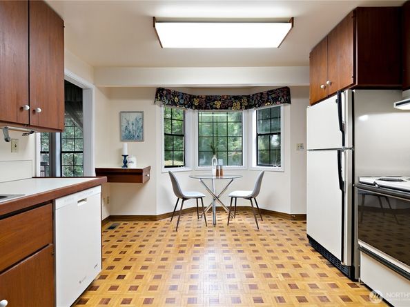 16206 Maplewild Avenue SW, Burien WA 98166