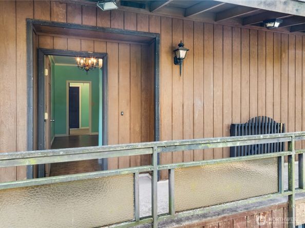 16206 Maplewild Avenue SW, Burien WA 98166