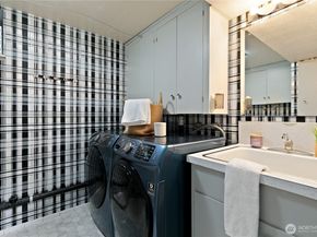 16206 Maplewild Avenue SW, Burien WA 98166