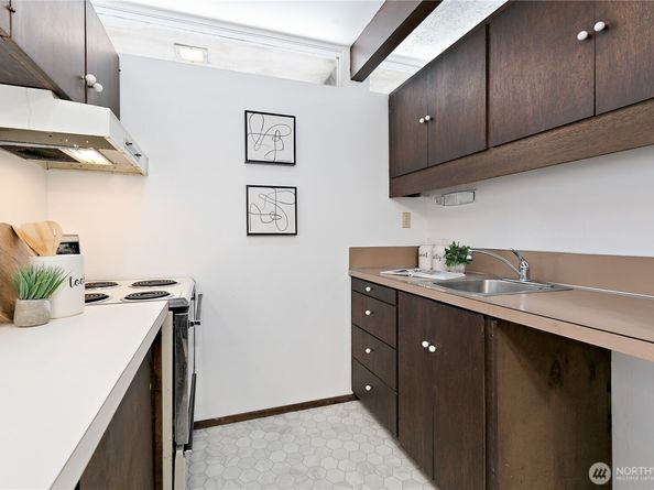 16206 Maplewild Avenue SW, Burien WA 98166