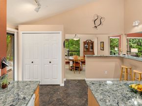 18939 NE 20th Court, Redmond WA 98052