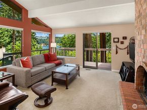 18939 NE 20th Court, Redmond WA 98052