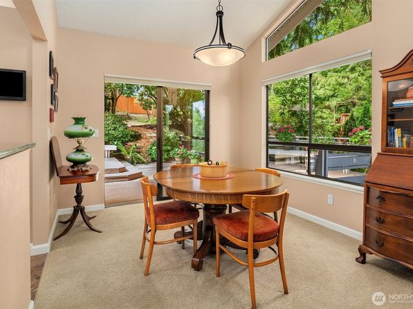 18939 NE 20th Court, Redmond WA 98052