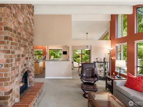 18939 NE 20th Court, Redmond WA 98052