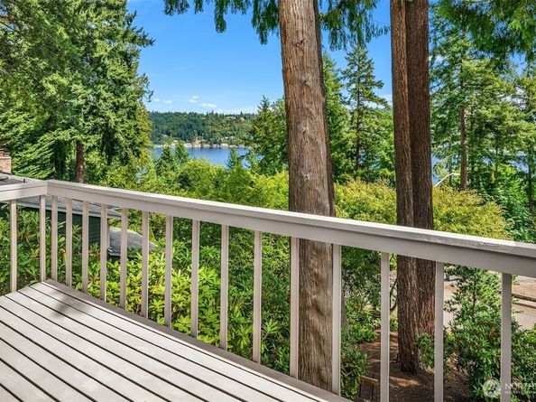 18939 NE 20th Court, Redmond WA 98052