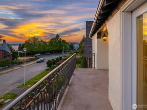2538 Westmont Way W, Seattle WA 98199