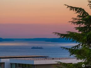 2538 Westmont Way W, Seattle WA 98199