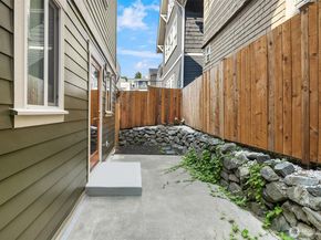 1915 9th Avenue W, Seattle WA 98119