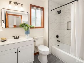 1915 9th Avenue W, Seattle WA 98119