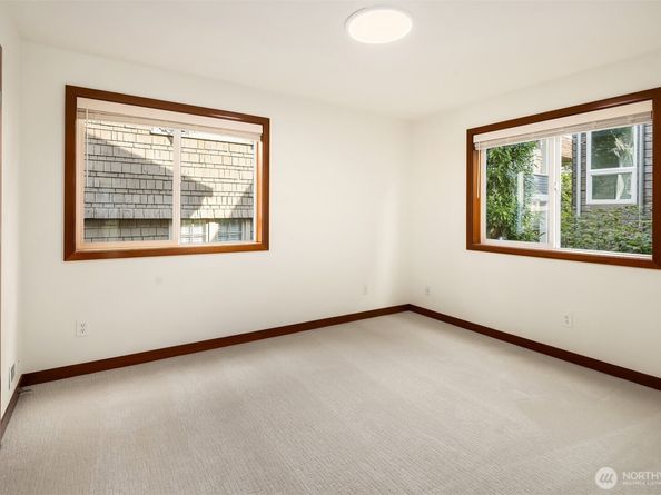 1915 9th Avenue W, Seattle WA 98119