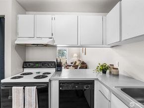 10521 SE 252nd Street P1, Kent WA 98030