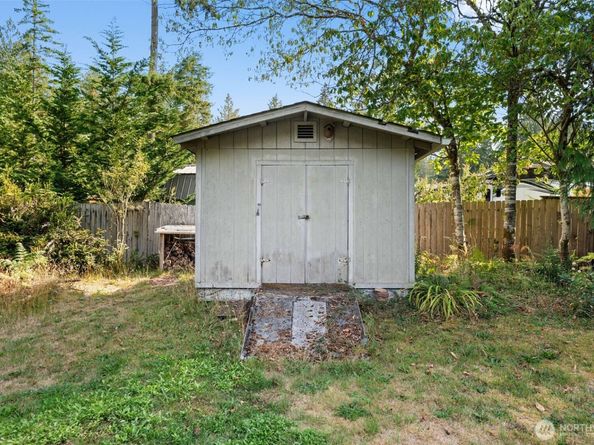 15190 Peacock Hill Road SE, Olalla WA 98359