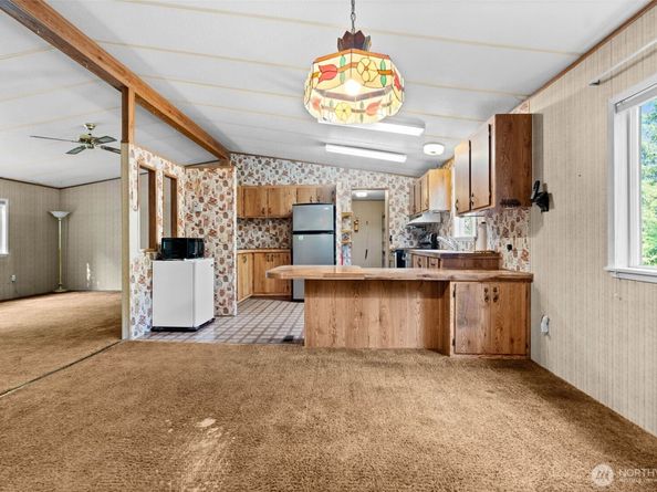 15190 Peacock Hill Road SE, Olalla WA 98359