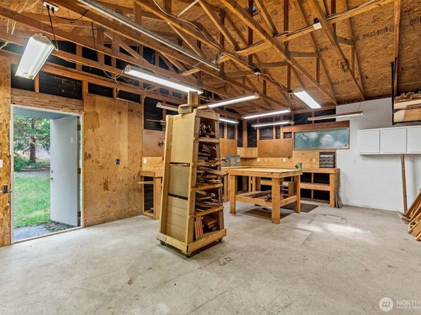 15190 Peacock Hill Road SE, Olalla WA 98359