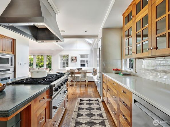 1026 36th Avenue E, Seattle WA 98112