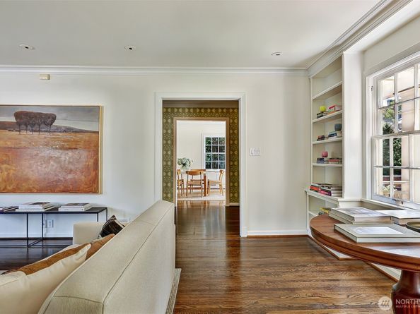 1026 36th Avenue E, Seattle WA 98112
