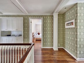 1026 36th Avenue E, Seattle WA 98112