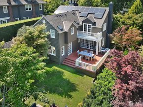 1026 36th Avenue E, Seattle WA 98112