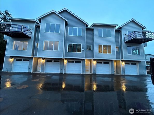 13249 Ambaum Boulevard SW C, Burien WA 98146