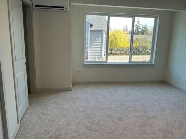 13249 Ambaum Boulevard SW C, Burien WA 98146