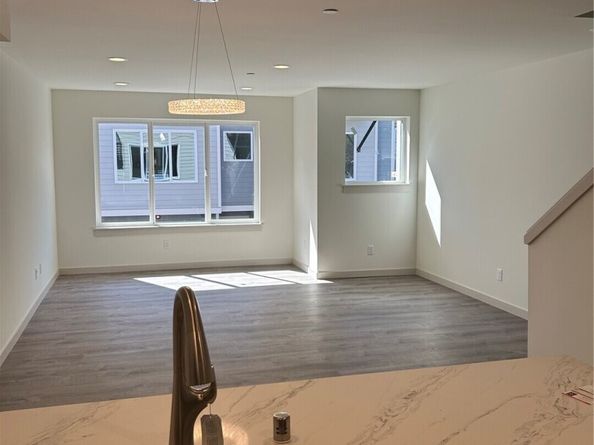 13249 Ambaum Boulevard SW C, Burien WA 98146