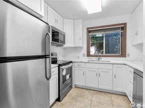 12840 SE 40th Court B2, Bellevue WA 98006
